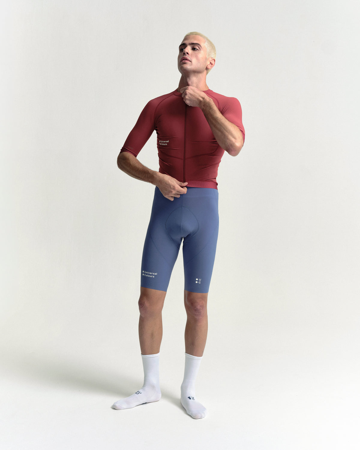 Model wearing the Men's Chroma Short Sleeve Jersey in Earth Red.