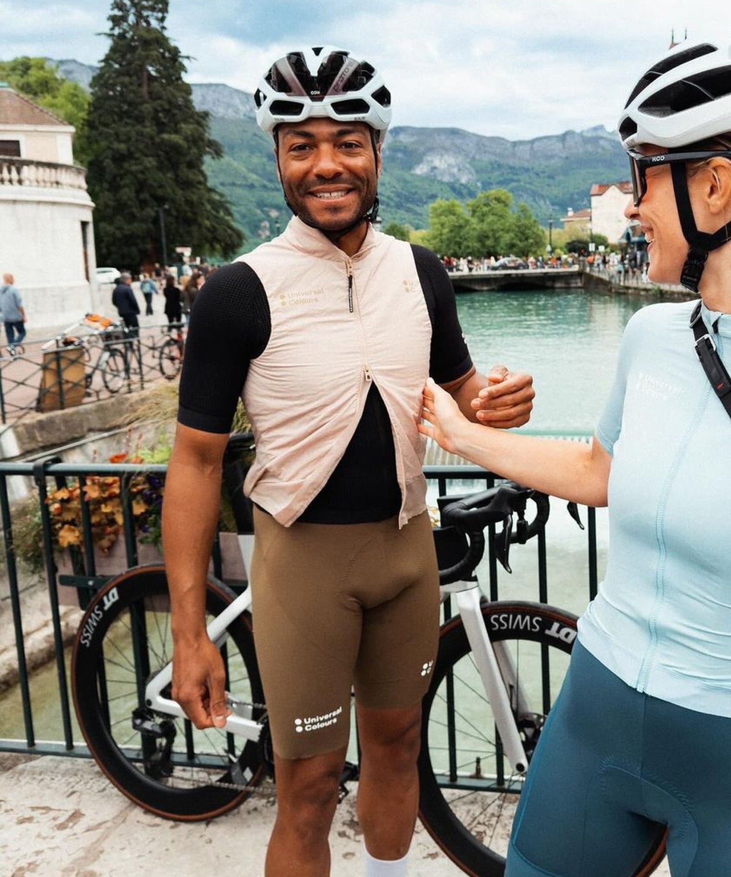 universal colours Chroma Insulated ジレ Universal Colours Chroma Insulated Unisex Gilet | Universal