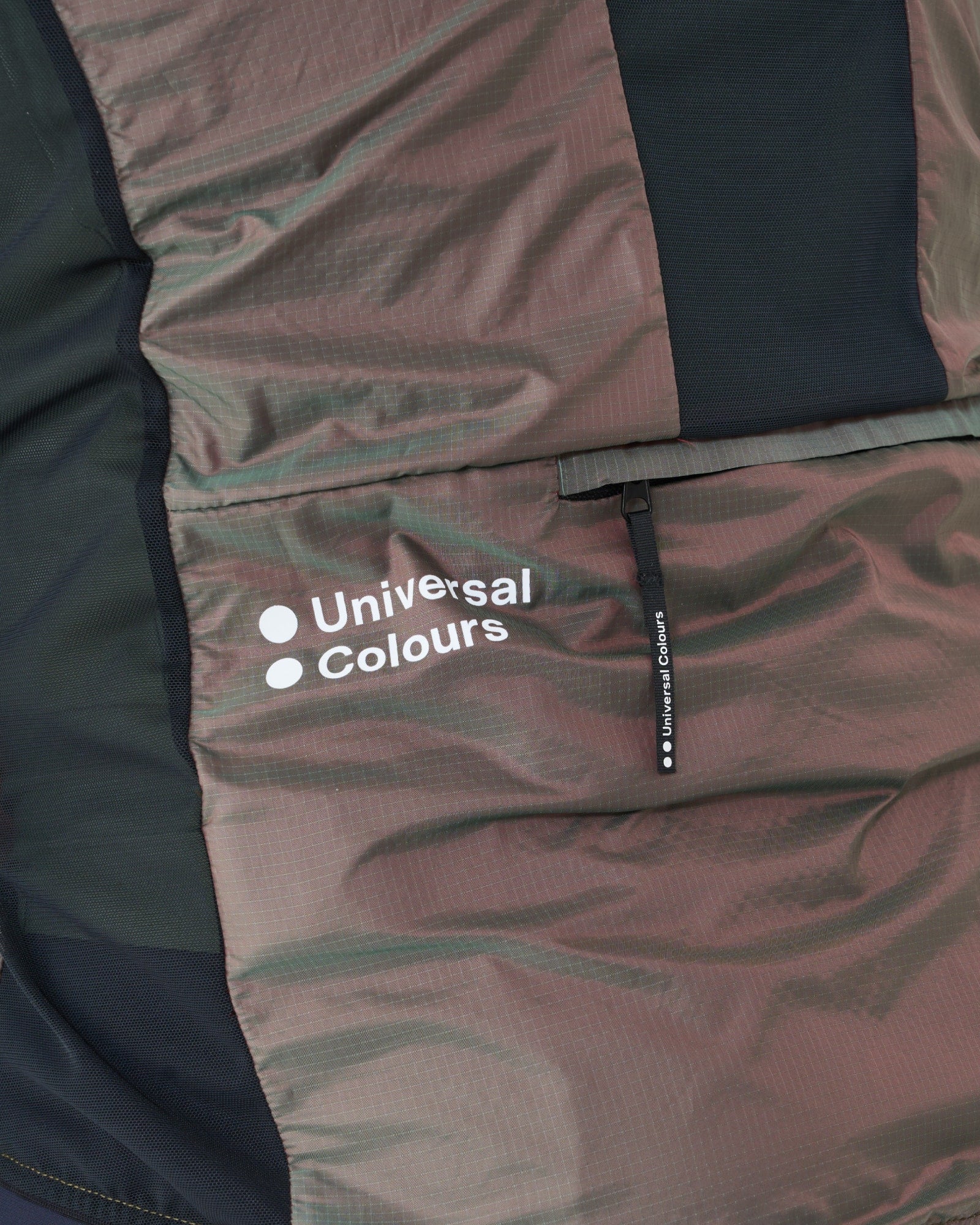 Unisex Spectrum Gilet 2.0 - Iridescent Green/Red