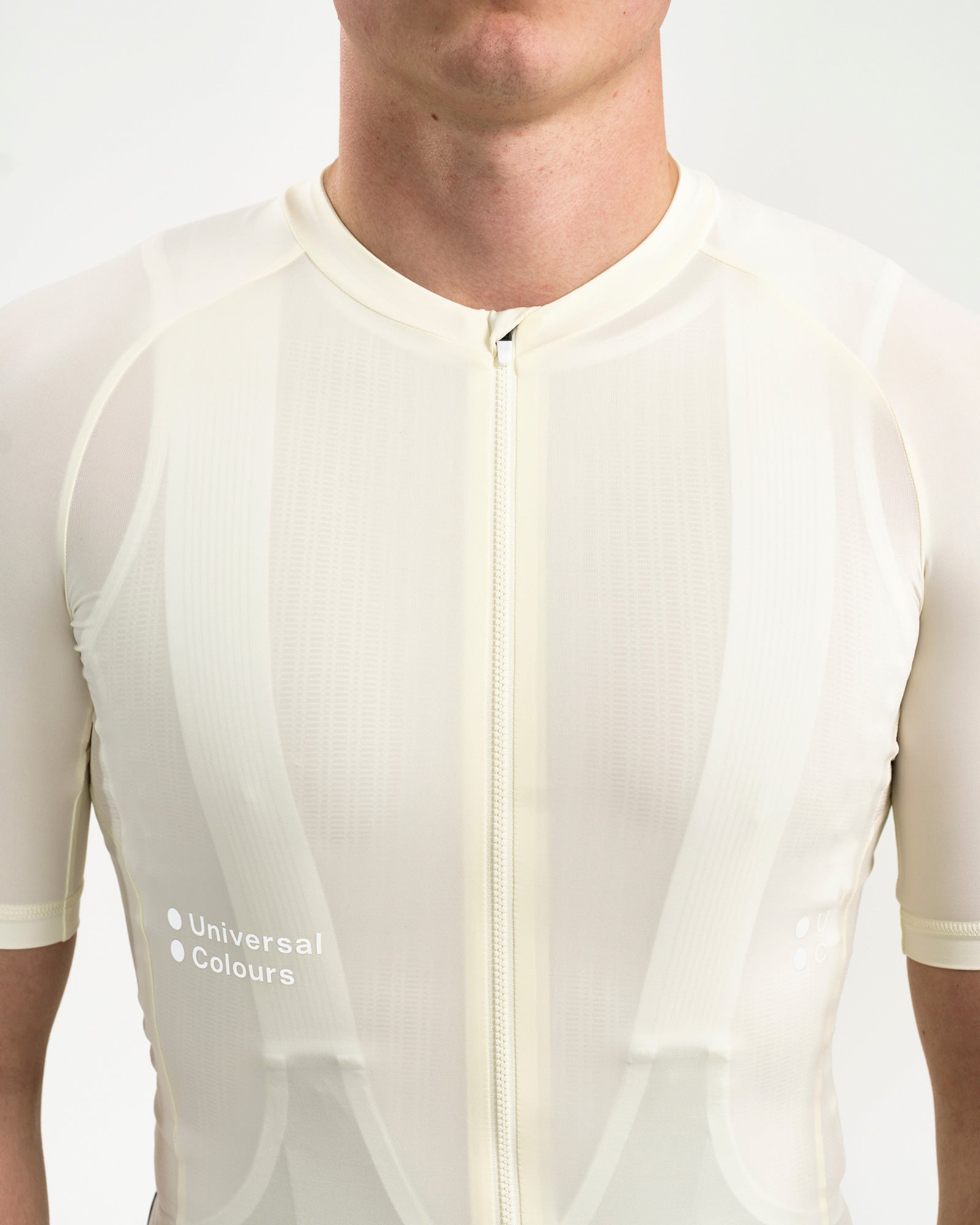 Collar and full-length zip detail on the Men's Mono Short Sleeve Jersey in Tampered White, with tonal raglan stitching.