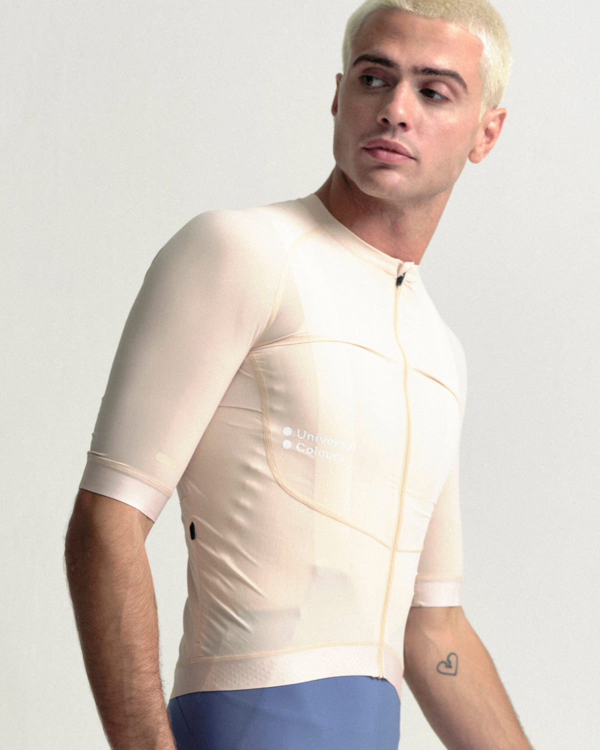 Model wearing the Men's Chroma Short Sleeve Jersey in Almond.